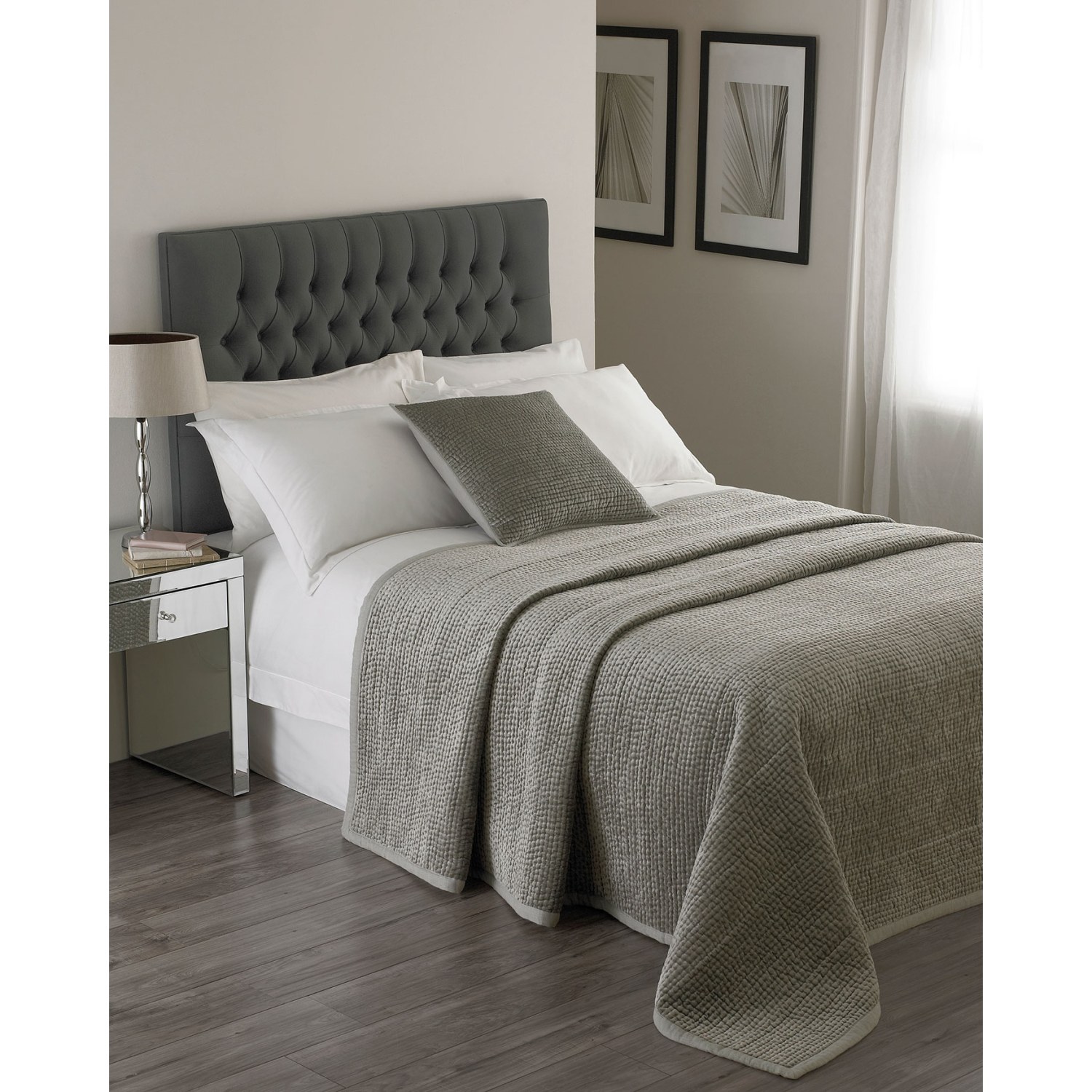 Riva Home Brooklands Bedspread