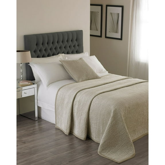 Riva Home Brooklands Bedspread