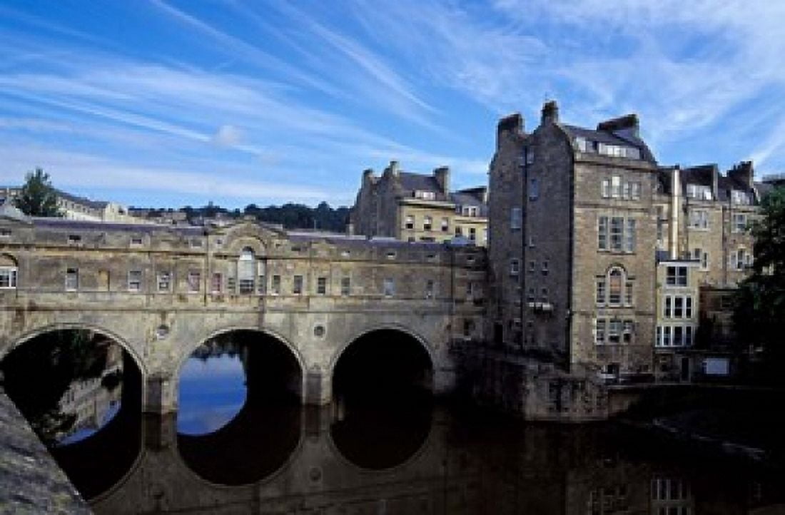 River Avon Bridge with Reflections Bath England Canvas Art - Cindy Miller Hopkins DanitaDelimont (36 x 24)