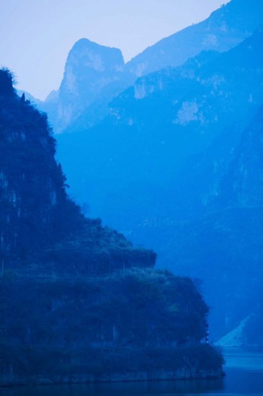 River with mountains at dawn Yangtze River Yichang Hubei Province China Canvas Art - Panoramic Images (24 x 36)