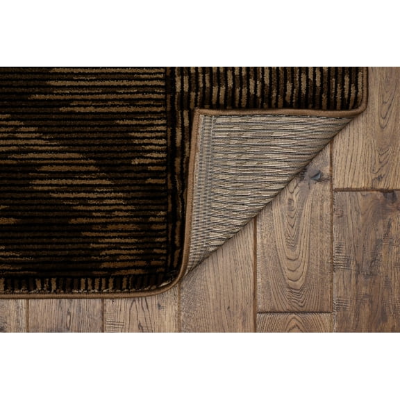 Riverbay Furniture Transitional Machine Made Polypropylene 5'x7'6" Rug in Brown
