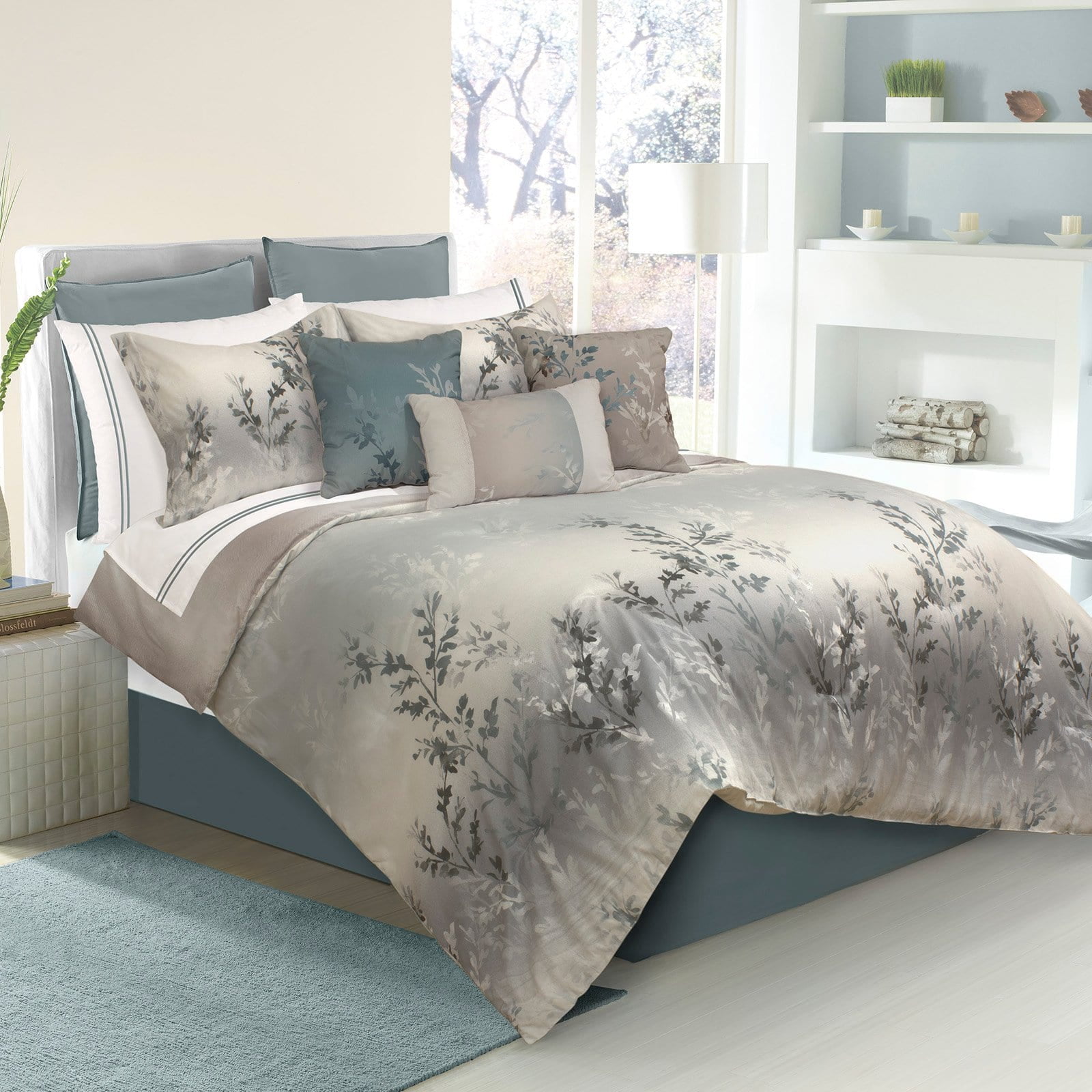 Riviera Comforter Set by Safdie and Co