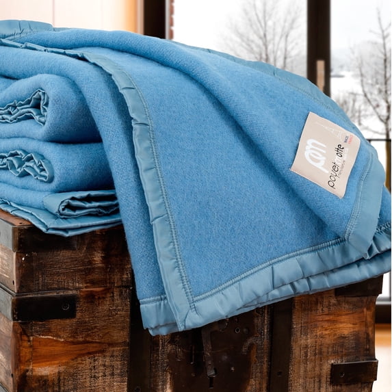 Rivoli Oversized 100% Virgin Wool Blanket, Blue, Twin