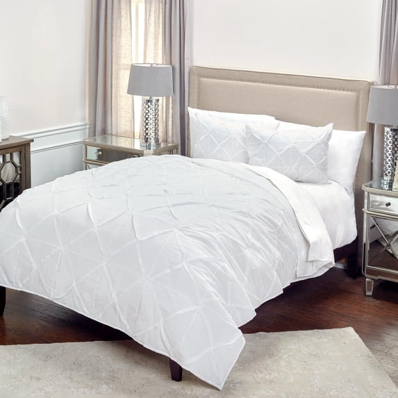 Rizzy Home 106" x 92" Quilt- BT1884