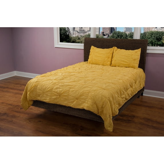 Rizzy Home Cotton 20 x 26 Yellow Solid Bedding