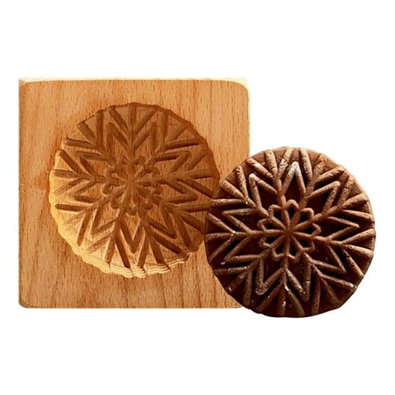 RnemiTe-amo Carved Wooden Cookie Mold,Wooden Snowflake Cookie Biscuit Mold, 3D Baking Mold, Embossing Craft Decorating Baking Tool, Suitable for Halloween Thanksgiving Christmas Kitchen DIY