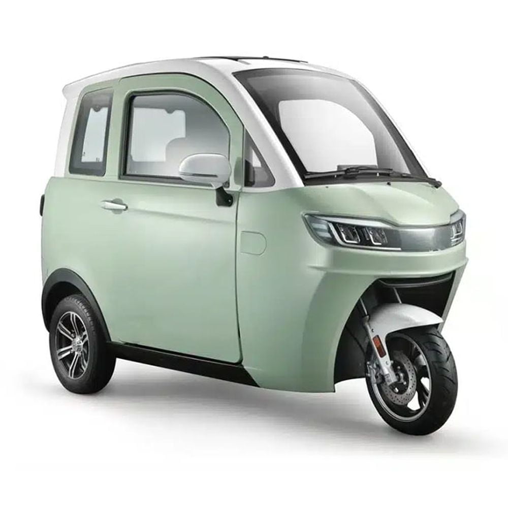 Three Wheels RoadMaster X-900: Enclosed Electric Mobility Scooter with 400 lb Load Capacity, 1500W Powerful Motor | Scooter for Adults and Seniors