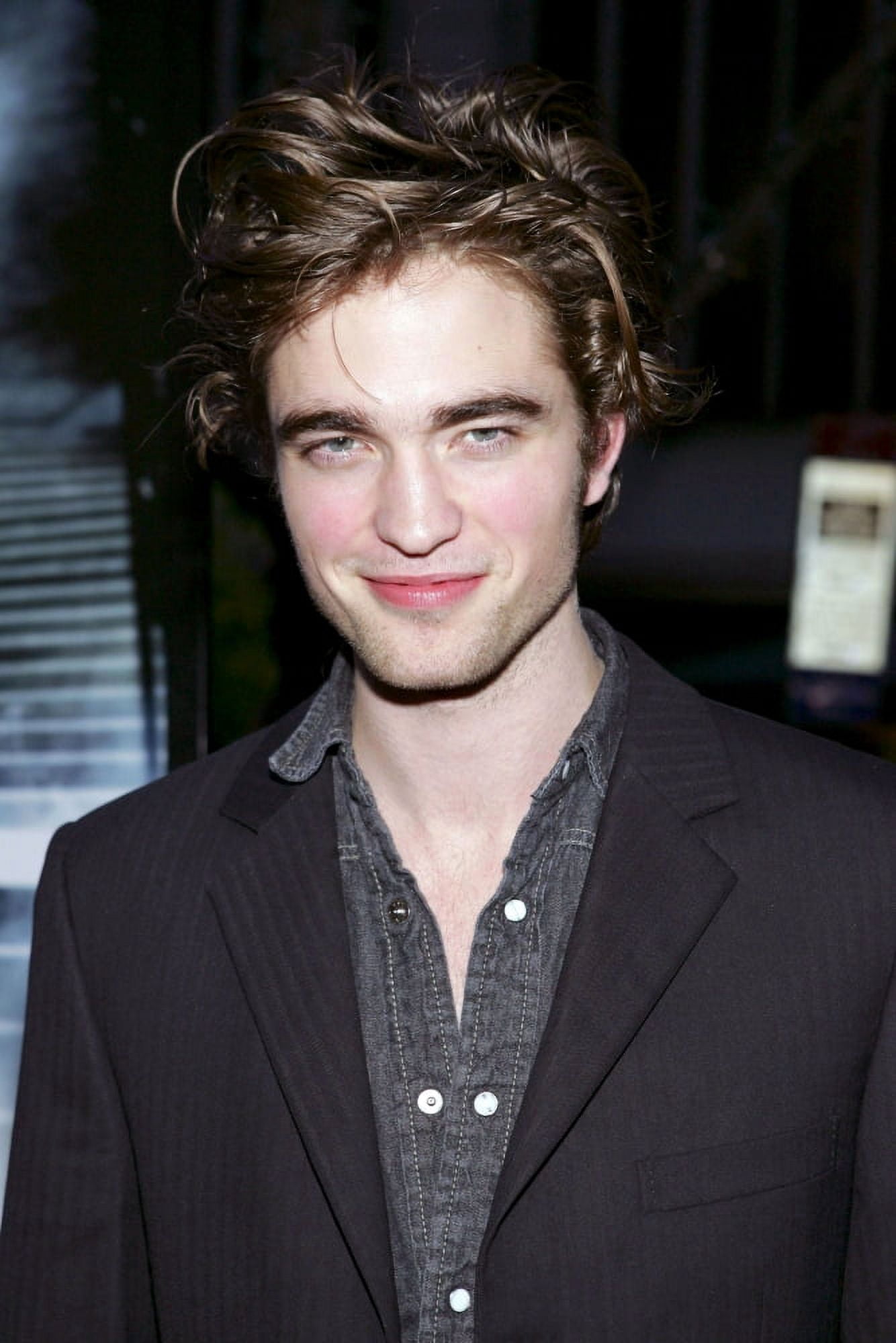 Robert Pattinson At Arrivals For Harry Potter And The Goblet Of Fire Premiere Canvas Art - (16 x 20)