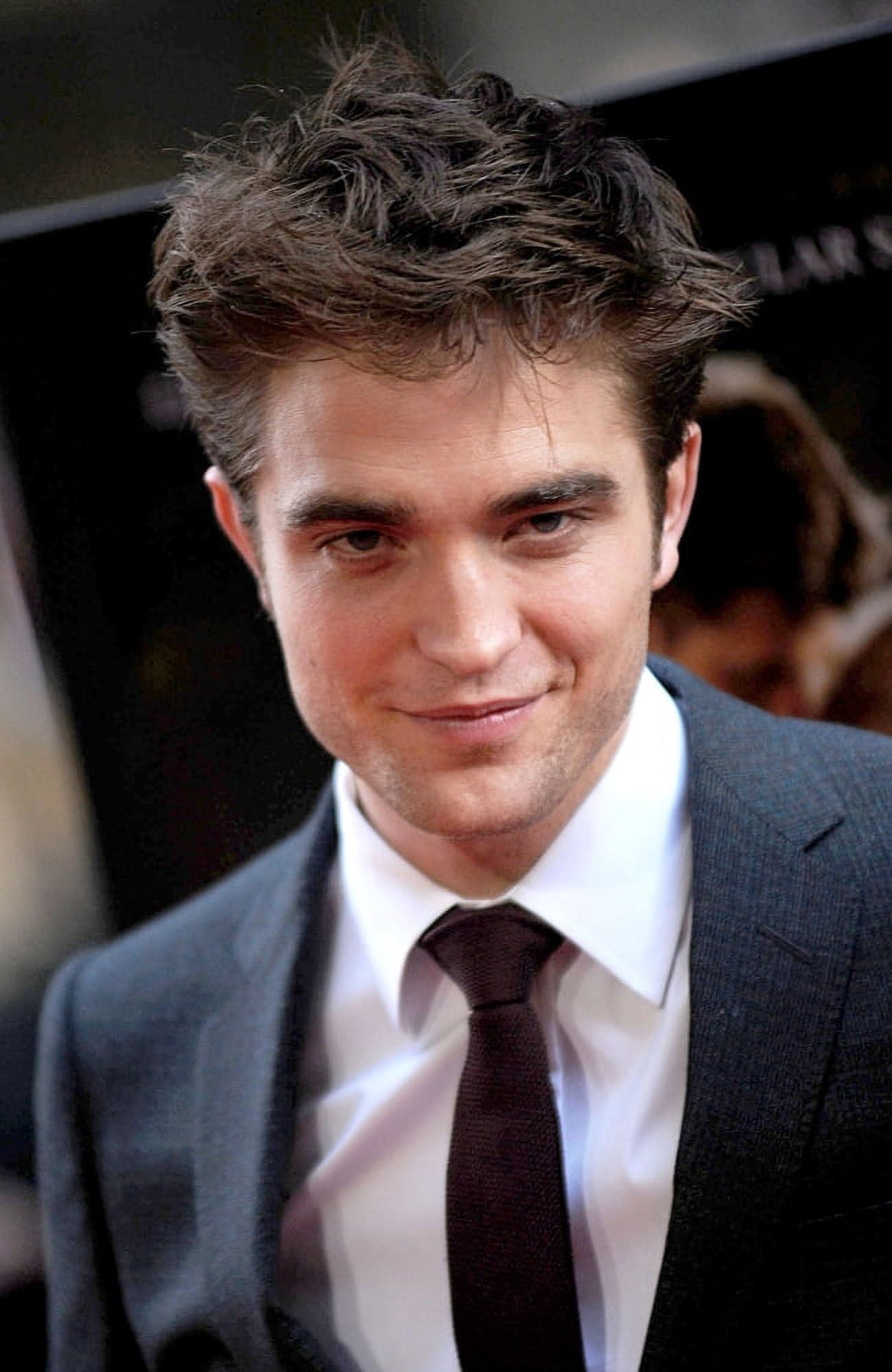 Robert Pattinson At Arrivals For Water For Elephants Premiere Canvas Art -  (16 x 20)