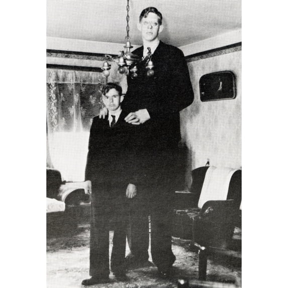 Robert Wadlow World'S Tallest Man 8'11.1" 1938. Courtesy Csu Archives Everett Collection History