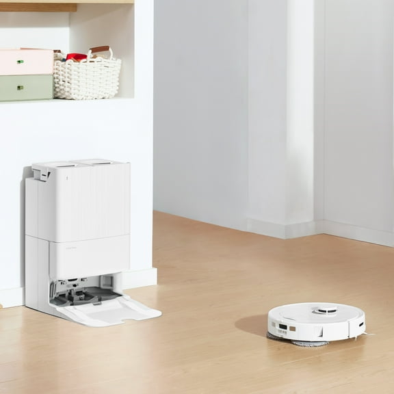 Pre-Owned Roborock® Qrevo Robot Vacuum and Mop with Self-Emptying, Self-Drying, 5,500Pa Suction, Obstacle Avoidance(White）)