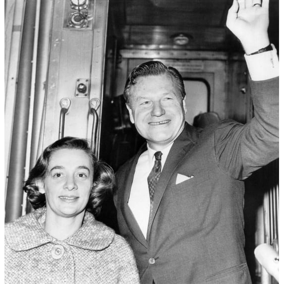 Rockefeller Family. New York Governor Nelson Rockefeller (Right) With His Wife Happy History (18 x 24)