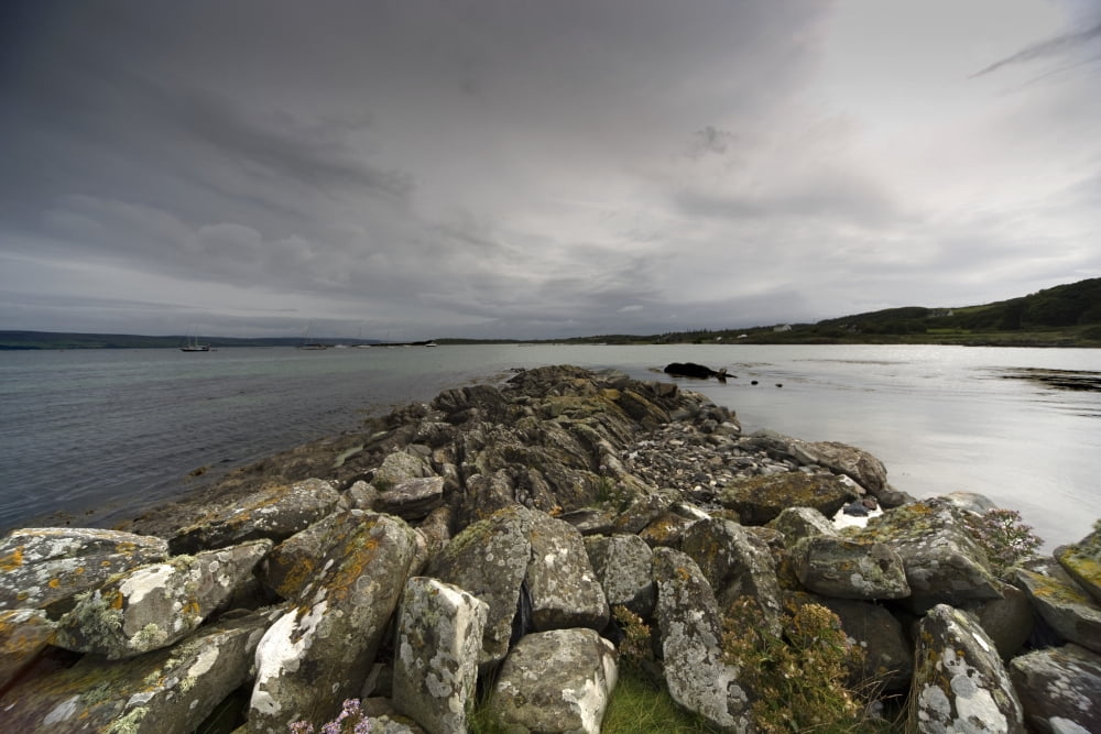 Rocky Beach Canvas Art - John Short Design Pics (36 x 24)