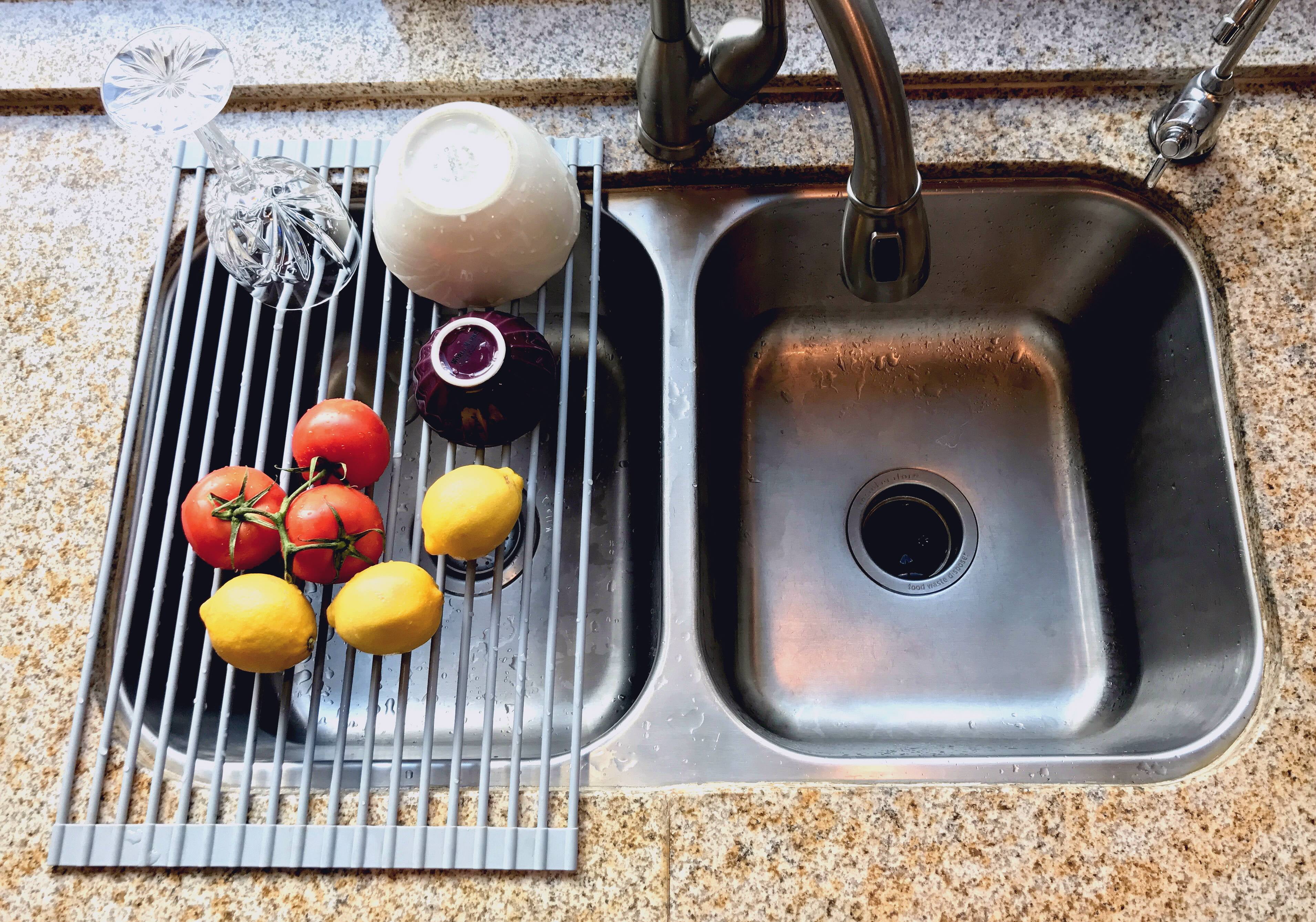 Gray Silicone-Coated Steel Foldable Over-Sink Drying Rack