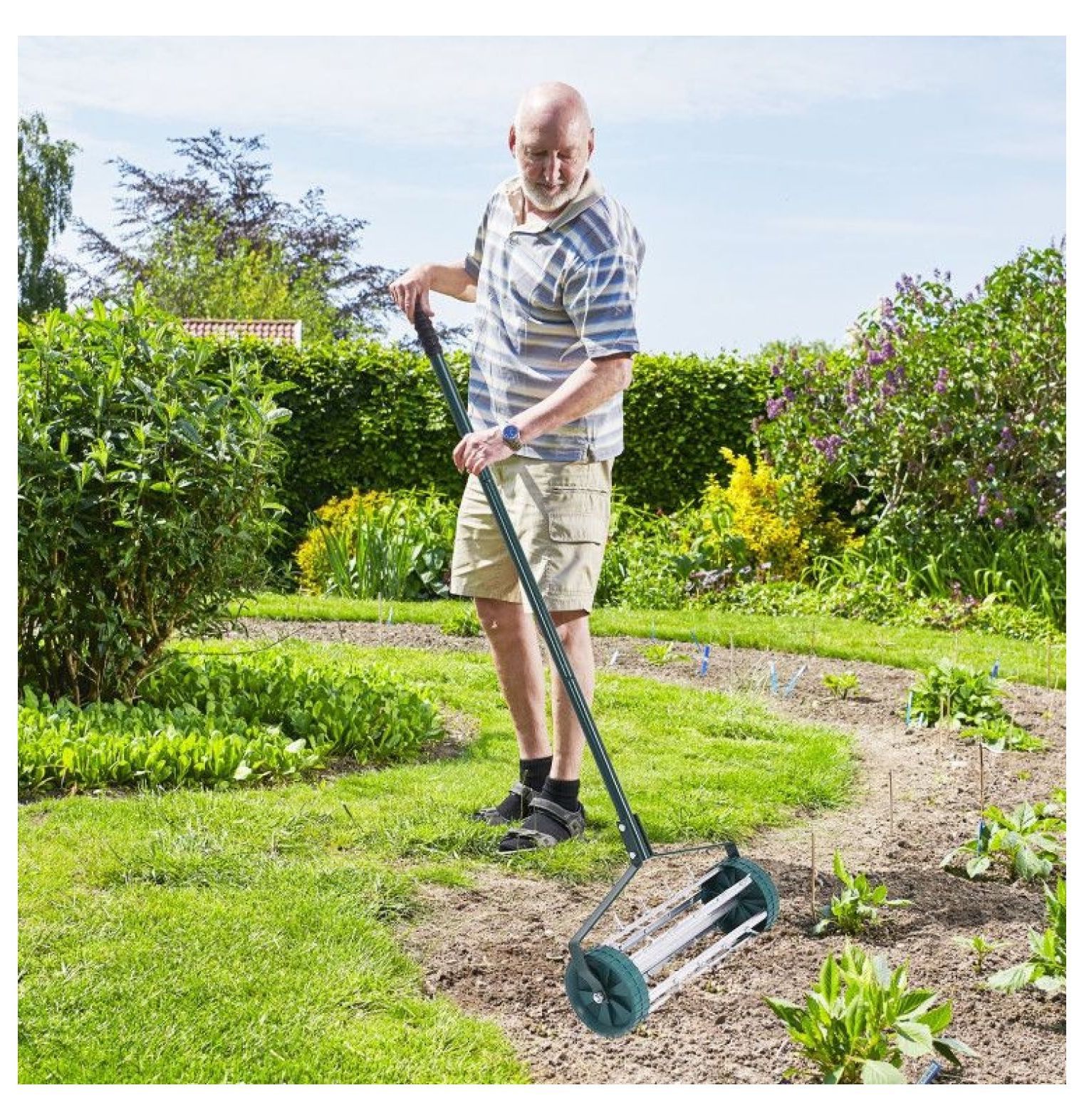 Rolling Lawn Aerator 18 Inch - Manual Lawn Aerator with Tine Spikes & Anti-slip Handle - Lightweight Soil Aerator for Grass - Garden Tool for Water & Nutrient Absorption