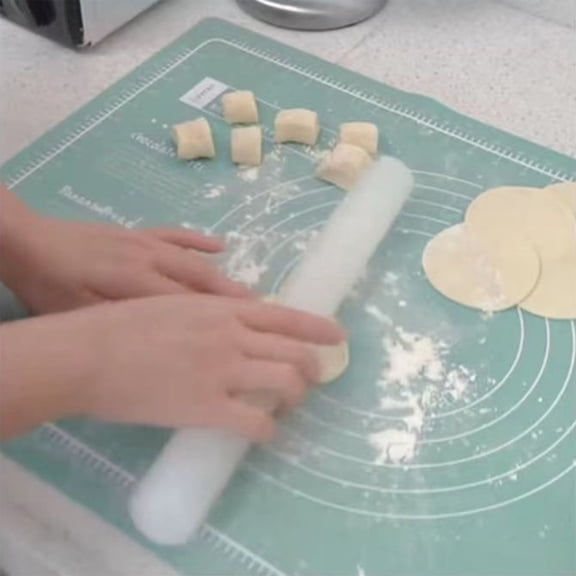Rolling Pin,Dough Roller Food-Grade Polypropylene Nonstick Surface for Easy Cleaning,Lightweight ,Humidity-Stable,12.99 in Length for Dumplings and Baking