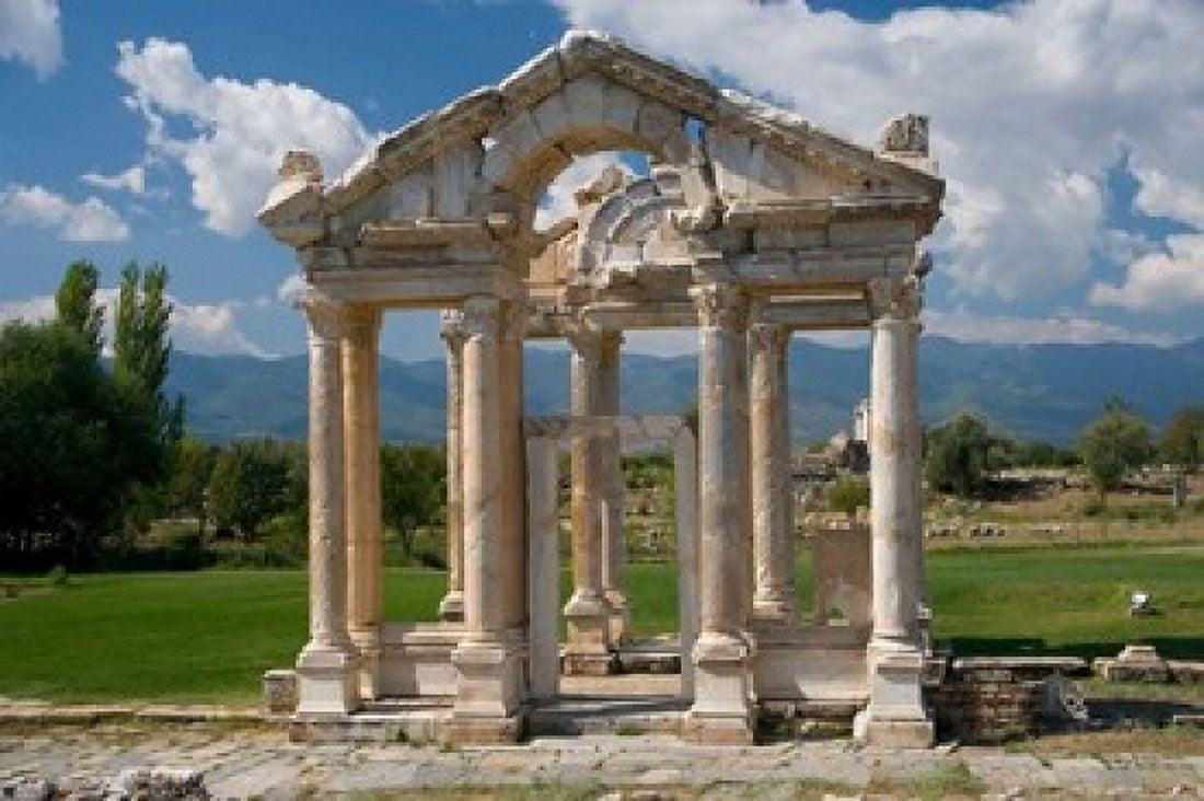 Roman Archaeological Site Aphrodisias Turkey Canvas Art - Darrell Gulin DanitaDelimont (26 x 17)