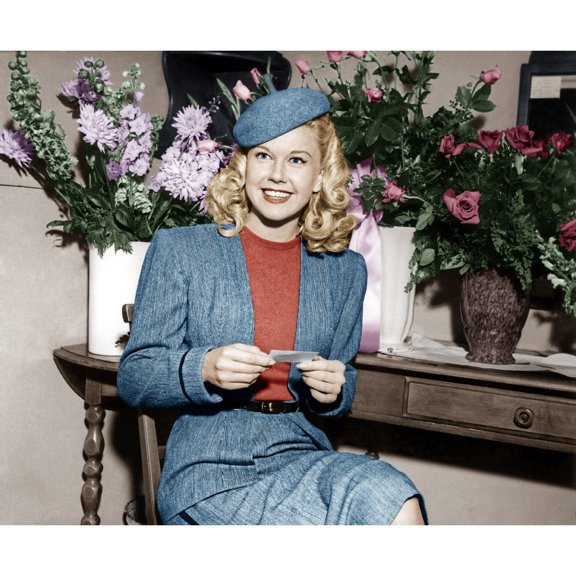 Romance On The High Seas Doris Day On Set 1948 Photo Print (28 x 22)