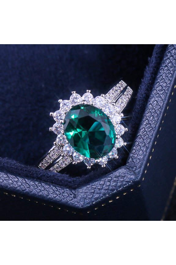 Romantic Plant Series Flower Shaped Vintage Euro Style Engagement Ring