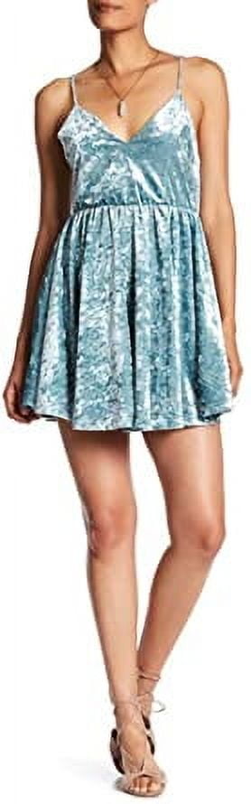 Romeo and Juliet Couture AQUA Velvet Dress, US Medium - Walmart.com