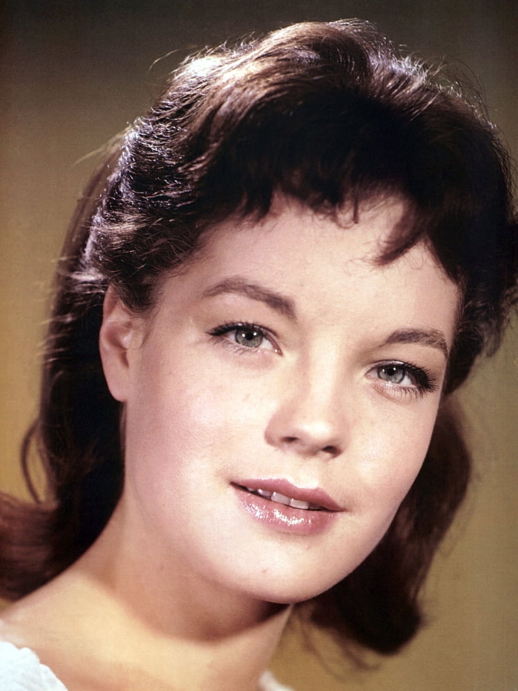 Romy Schneider Canvas Art - (16 x 20)