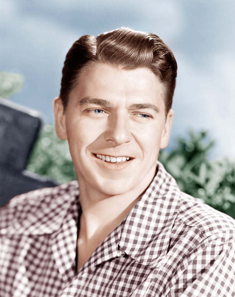 Ronald Reagan Canvas Art - (16 x 20)