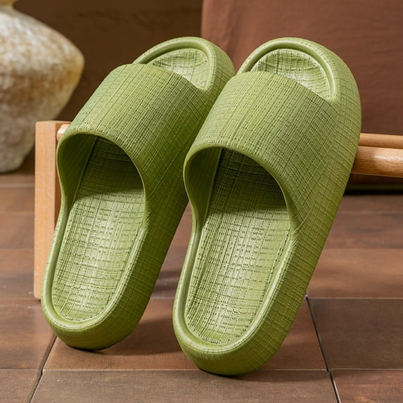Roncen Men's Casual Versatile Thick-Soled Stylish Non Odor And Slippers For Spring And Summer Suitable For Home And Bathroom Use.