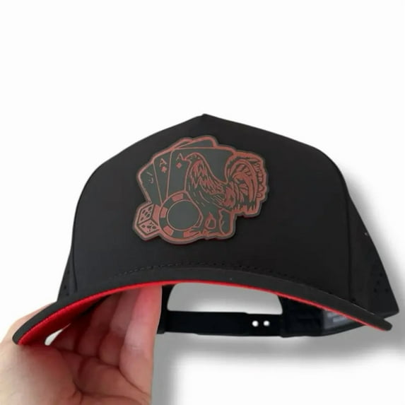 Rooster Poker Hat, Adjustable Snapback Cap with Playing Cards and Dice Design, Unique Casino Inspired Style for Men and Women, Perfect for Gambling Fans, Parties and Street Fashion