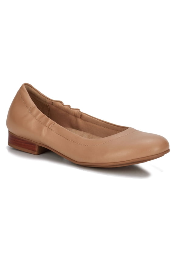 Ros Hommerson Tess Women's Flat Slip-on Shoes In Nude