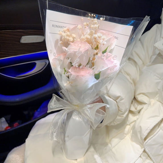 Rose Bouquet - Elegant Artificial Flowers for Wedding Decor, Home Display, and Gift Giving | Lifelike, Long-Lasting, Sophisticated Aesthetic, 3 Flowers
