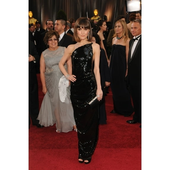 Rose Byrne At Arrivals For The 84Th Annual Academy Awards - Oscars 2012 - Arrivals