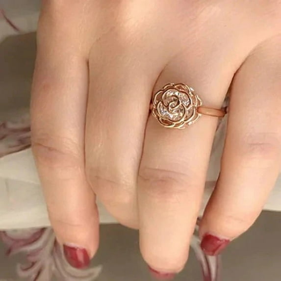 Rose Is A Rose Set of 4 or Rings In 18kt Rose Crystals In White Yellow And Rose Gold Plating