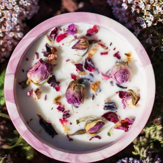 Rose Natural Soy Candle in Plaster Cup