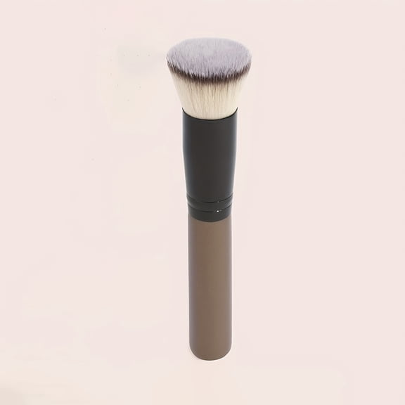 Rose Princess Flat Head Foundation Brush is suitable for liquid and cream makeup. It features high-density soft nylon bristles, is compact and portable, and has a flat head for easy blending. Suitab