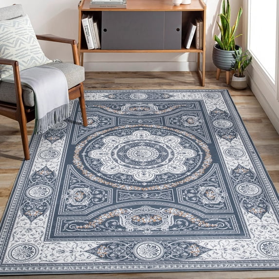 Rose Traditional Gray Area Rug Rectangle 4' x 6' Rectangle