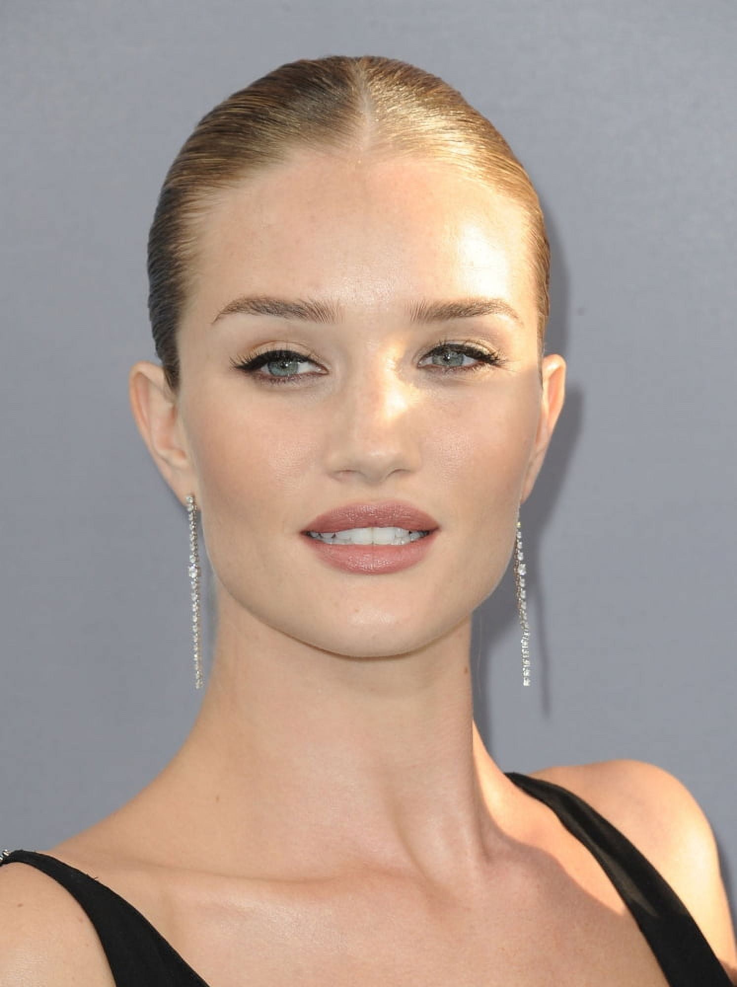 Rosie Huntington-Whiteley At Arrivals For 21St Annual Critics Choice Awards Canvas Art -  (16 x 20)
