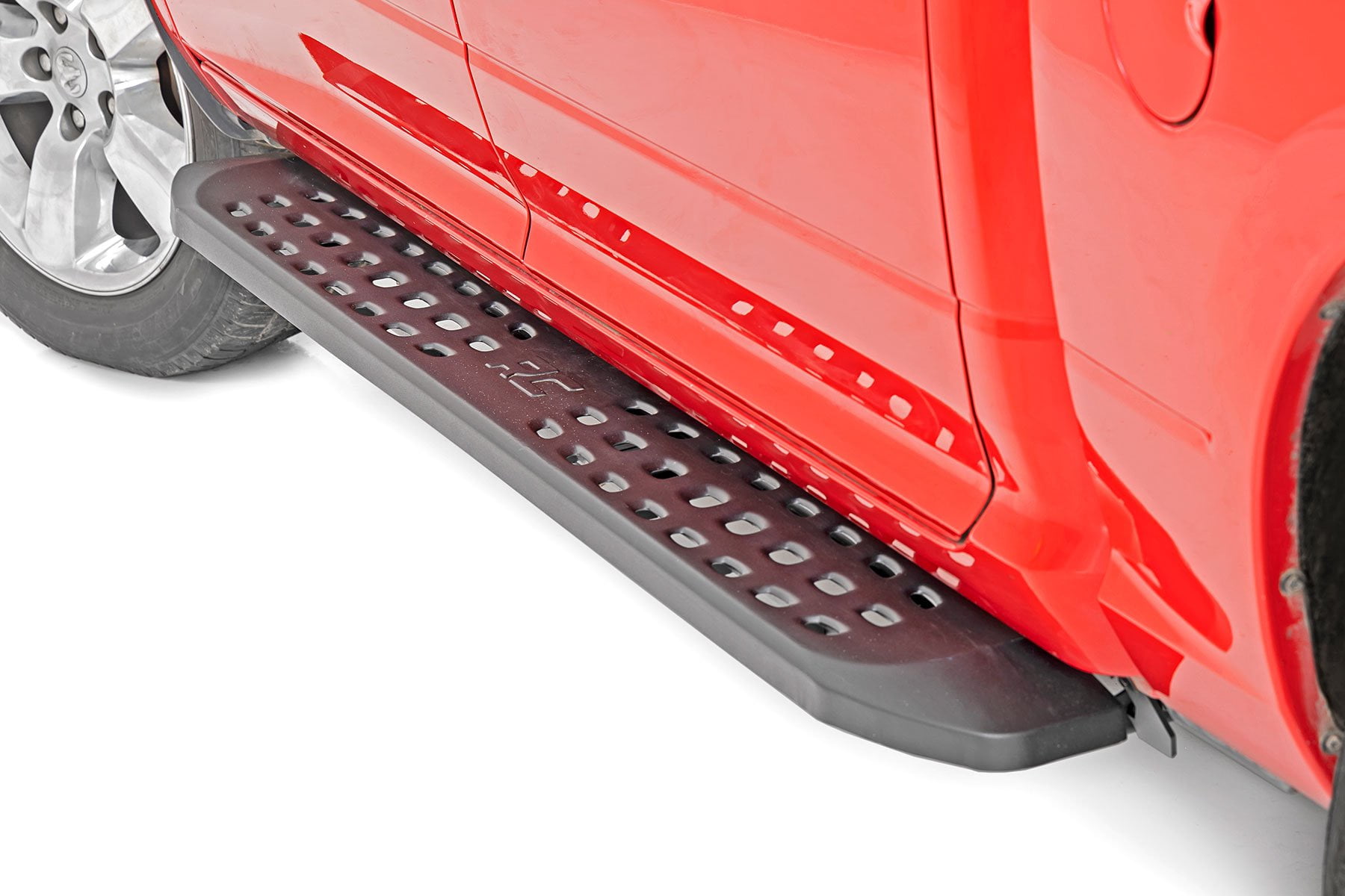 Rough Country RPT2 Running Boards for 2019-2026 Ram 1500 | Crew Cab - 44004