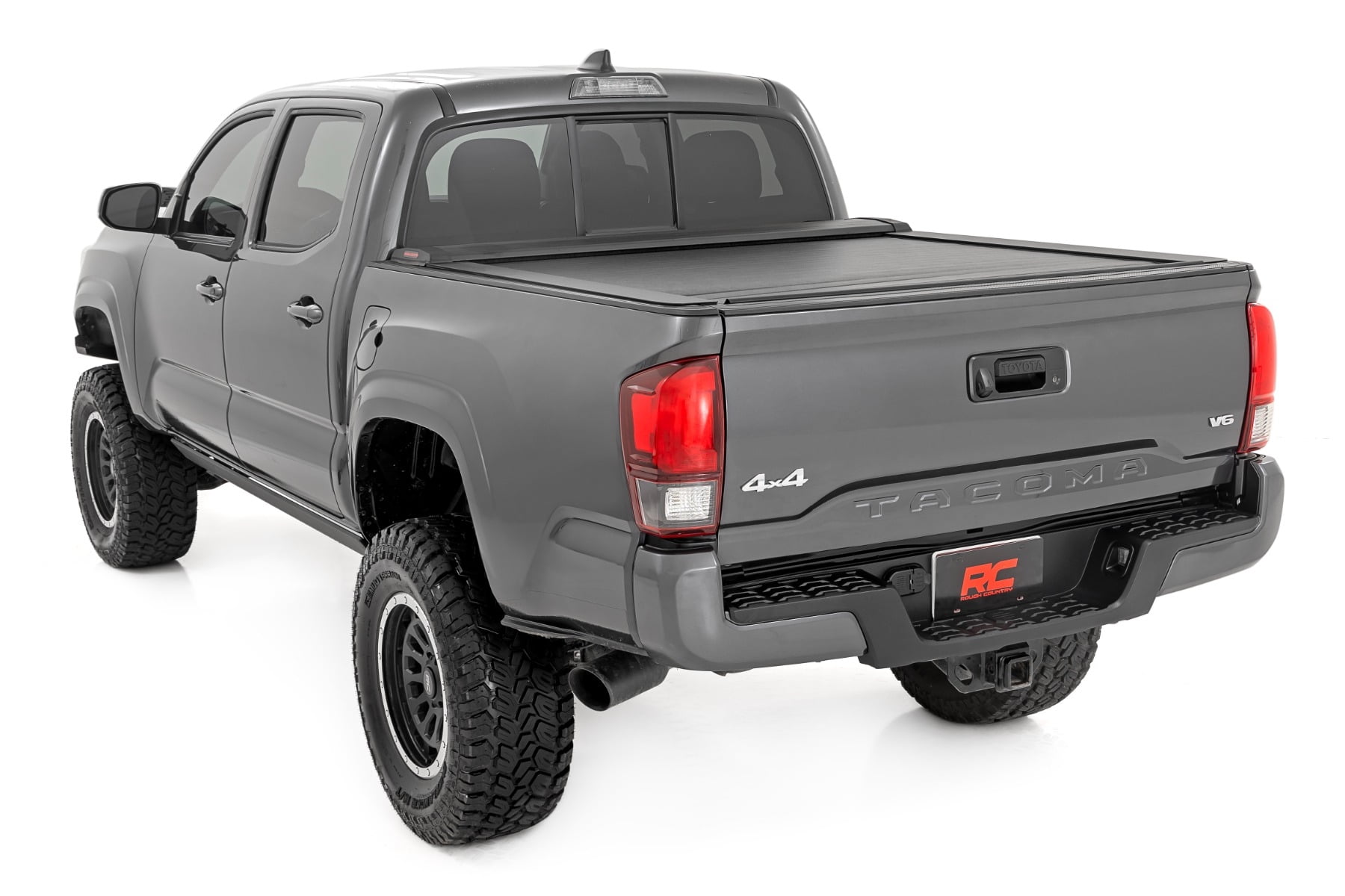 Rough Country Retractable Bed Cover for 16-23 Toyota Tacoma