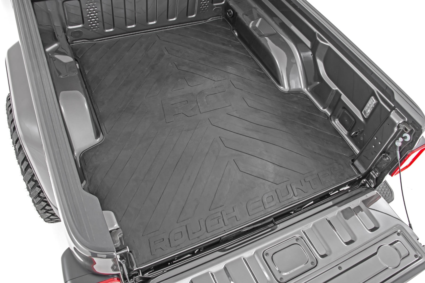 Rough Country Rubber Bed Mat for 20202023 Jeep Gladiator JT 5' Bed