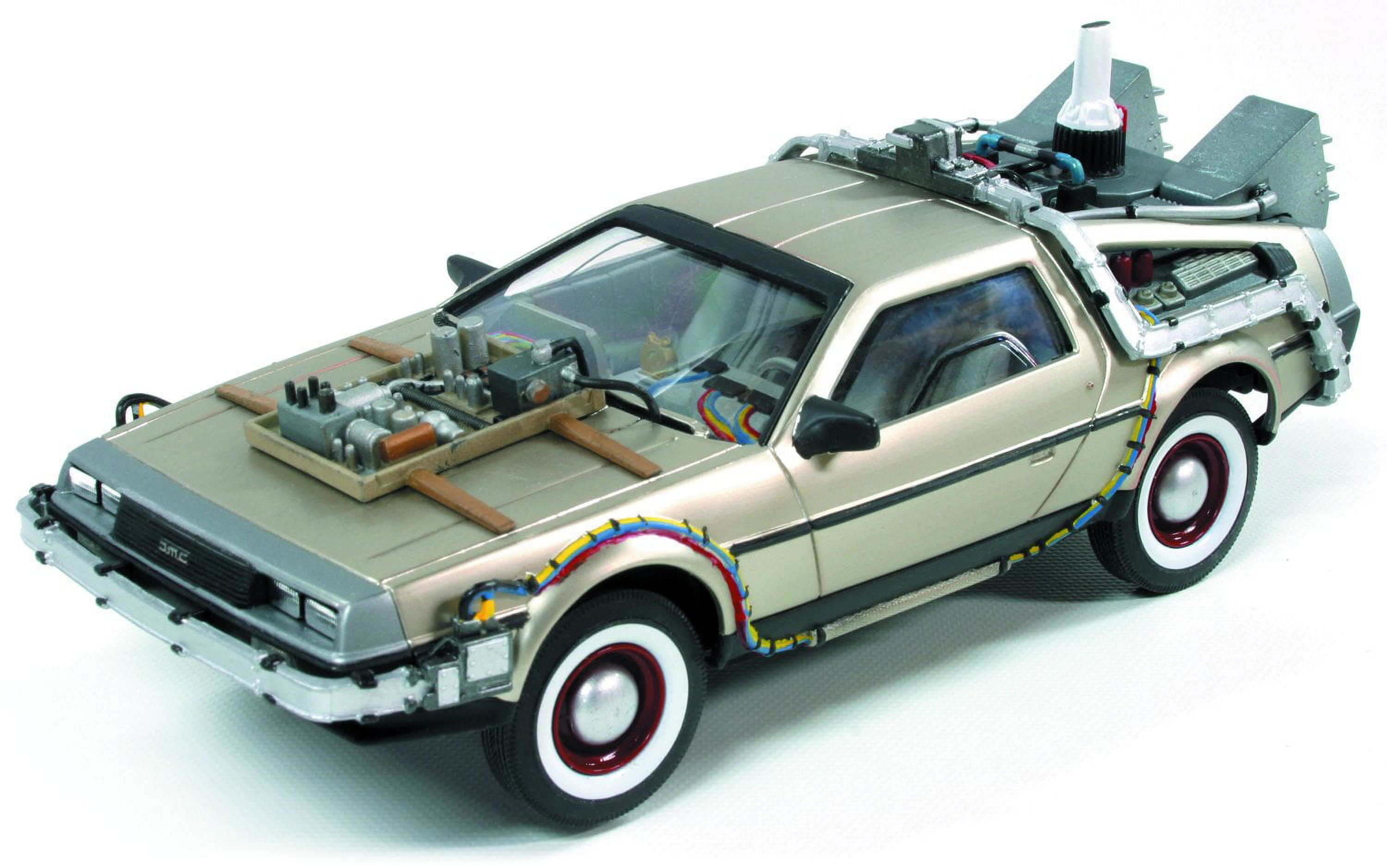 Round 2 Back to The Future 3: Time Machine Model Kit (1:25 Scale ...
