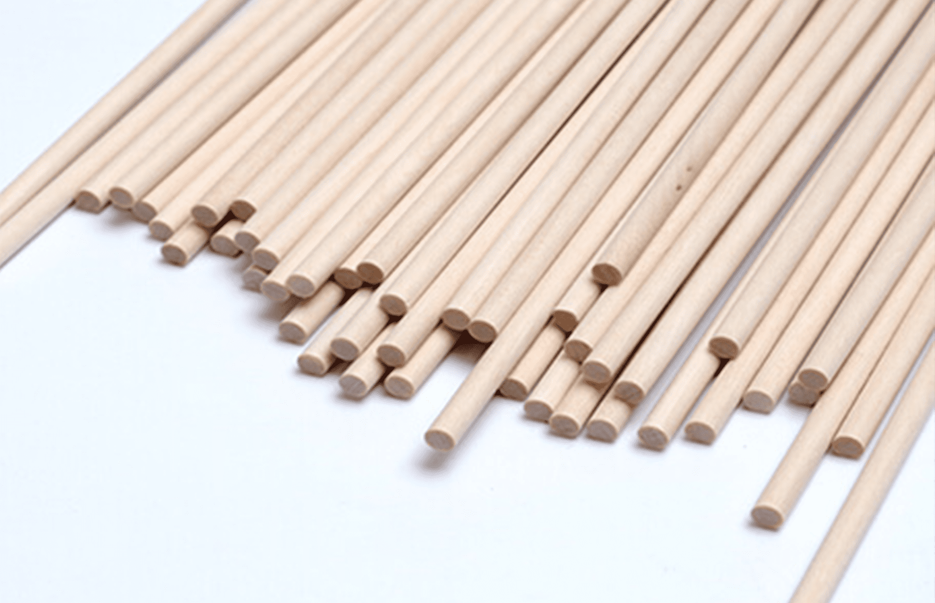 Round Bamboo Craft Sticks 18 in (50 pieces)