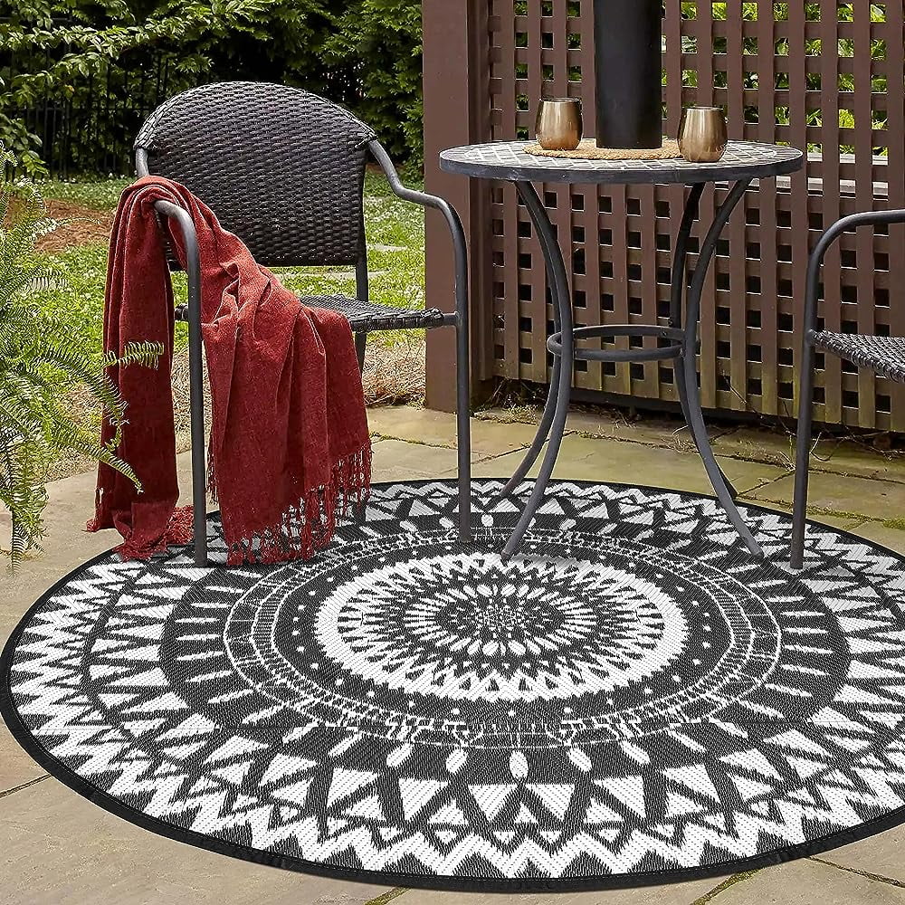Round Outdoor Rug For Patios Plaid Reversible Patio Rug, Plastic Straw
