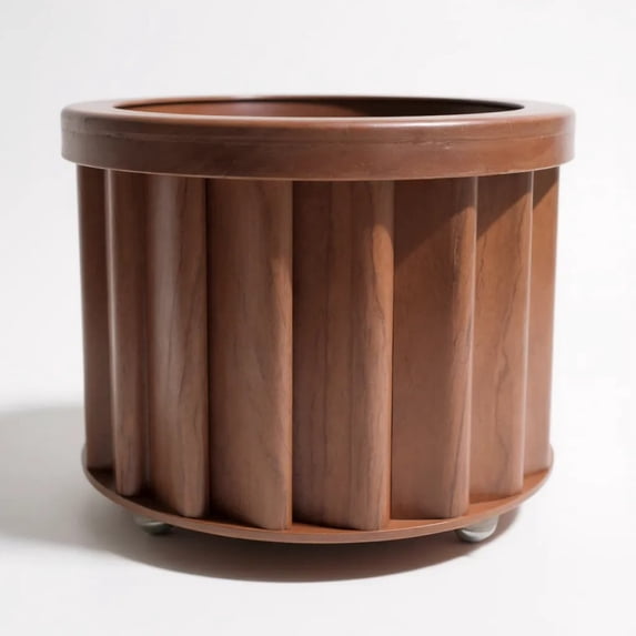 Round Strata Planter MD Dark Brown Lightweight Aluminum Long Lasting Use