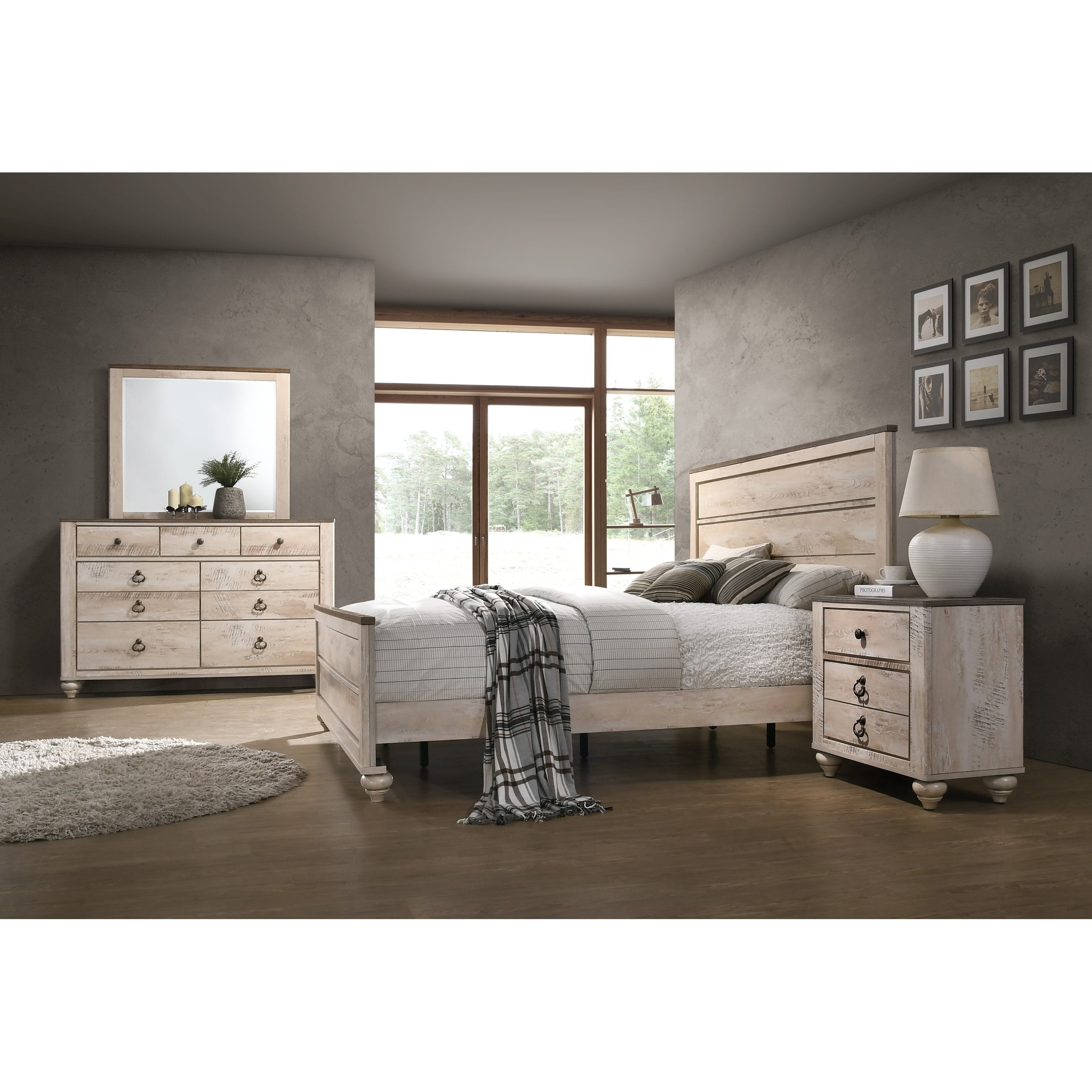 Imerland White Wash Finish 4-Piece King Bedroom Set