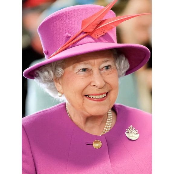 Rouse Portrait Queen Elizabeth II England Photo Unframed Wall Art Print Poster Home Decor Premium