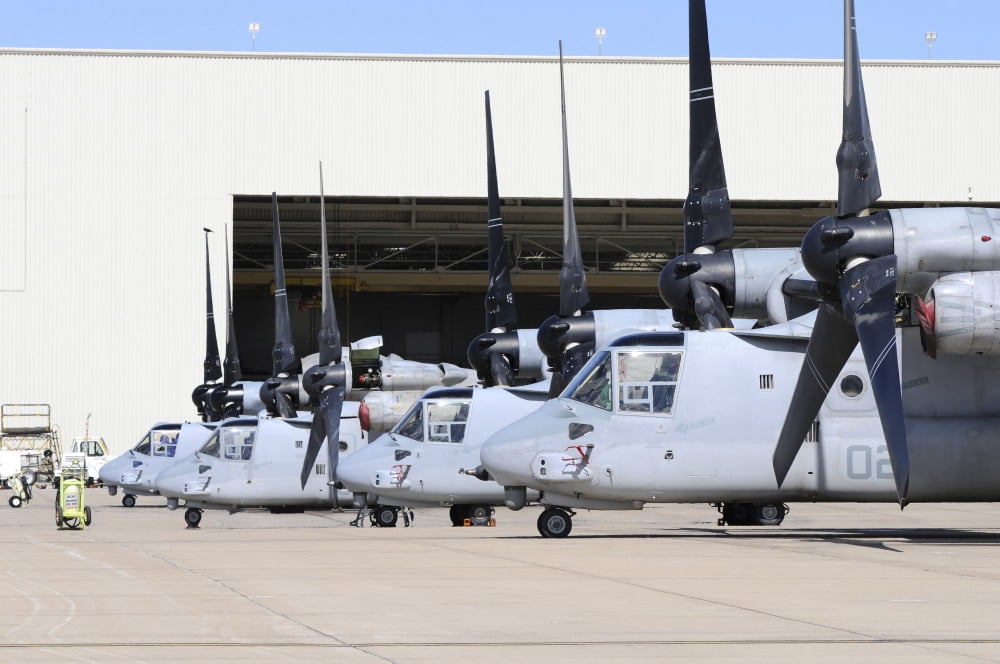 Row of US Marine Corps MV-22B Osprey aircraft at MCAS Miramar Canvas Art - Riccardo NiccoliStocktrek Images (34 x 23)