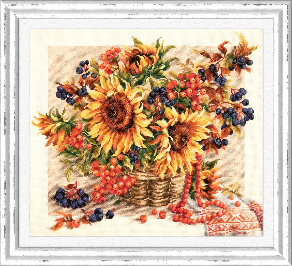 Rowanberries Garland 40-76 Counted Cross-Stitch Kit