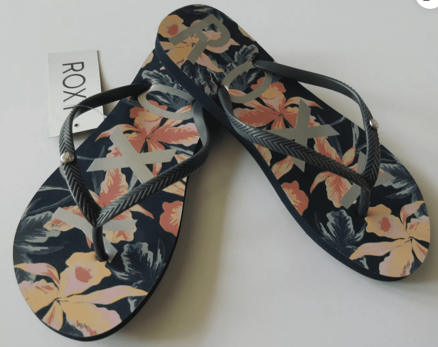 Roxy Womens Flip Flops in Womens Sandals Walmart