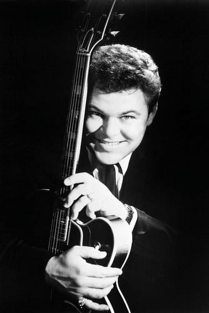 Roy Clark 24X36 Poster - Walmart.com