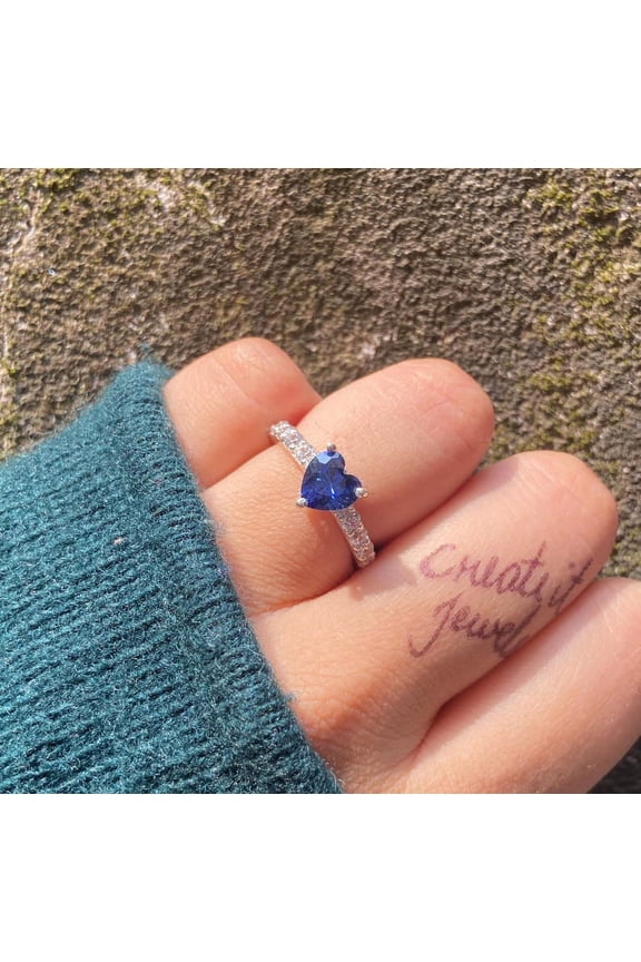 Royal Blue Sapphire Ring, Handmade Blue Sapphire Ring, Sapphire Solitaire Ring, Ceylon Blue Sapphire Ring for Men's, Gift for Her.